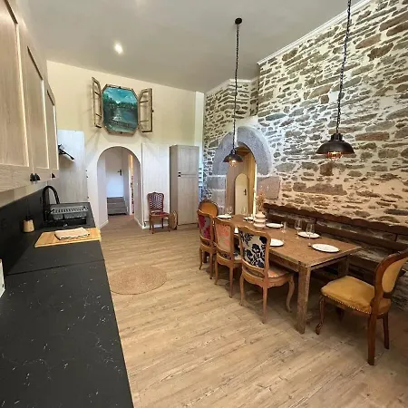 Dans Un Moulin Avec Terrasse Apartment Plouneventer
